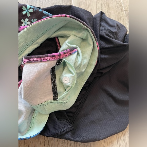 Lulu no limits tank top size 6 - Picture 6 of 8